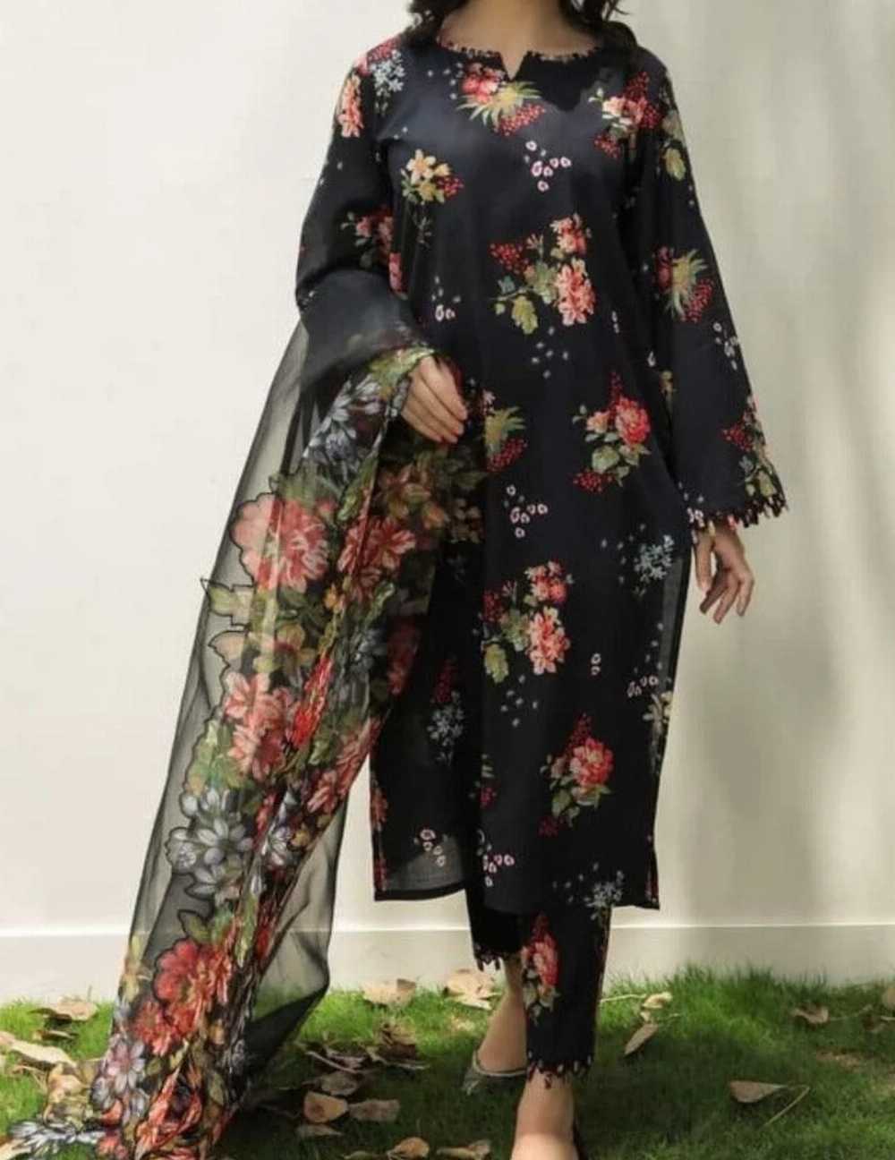 Digital Printed 3 Piece Swiss Lawn With Organza Dupatta Collection 02
