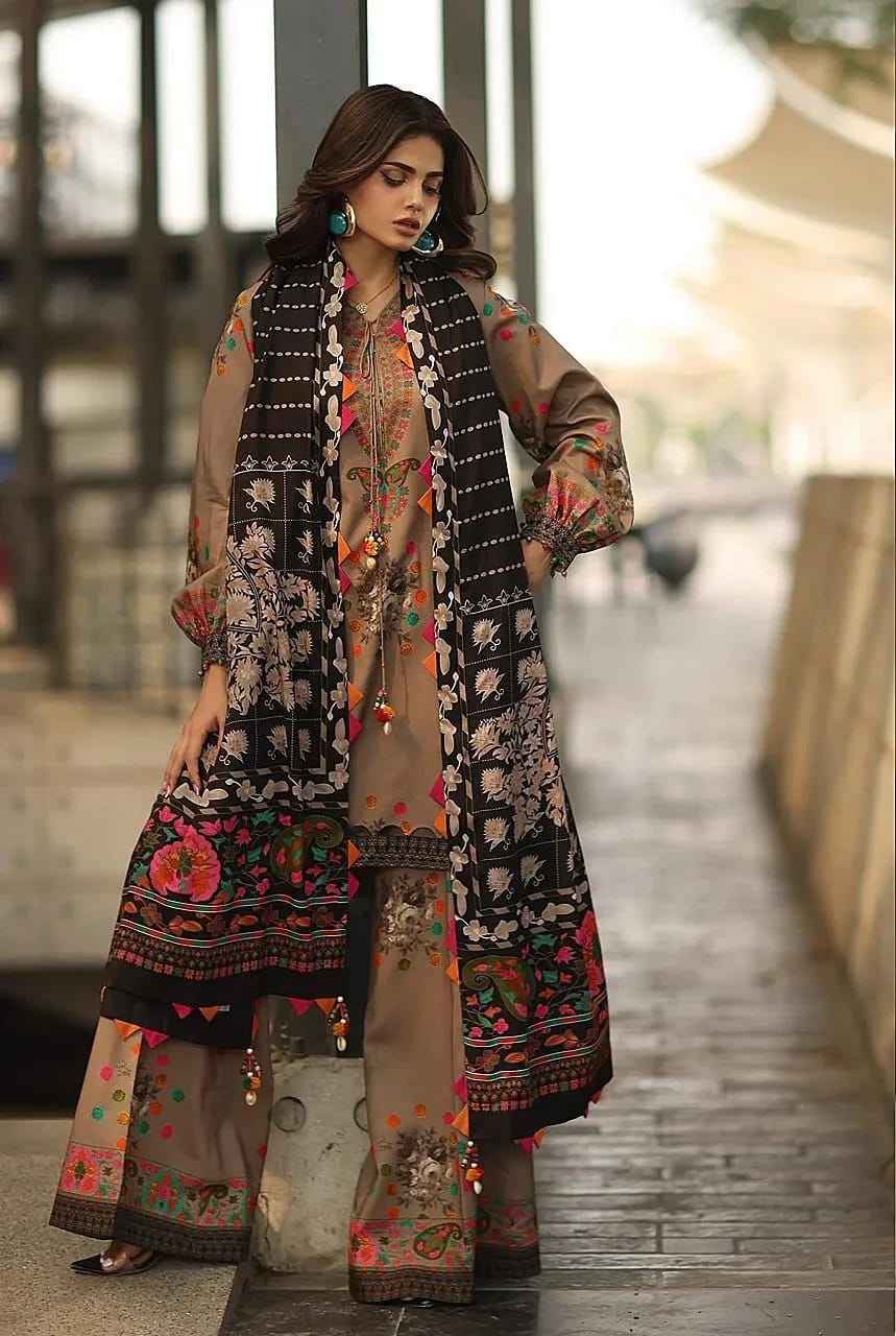 Brown Printed 3 pcs Women Suit Khaddar Unstitched